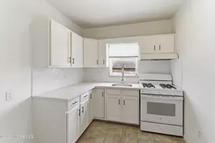 46 W 12th St, Linden, NJ 07036 - Photo 9