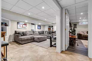 6 Flora Dr, Holmdel, NJ 07733 - Photo 37