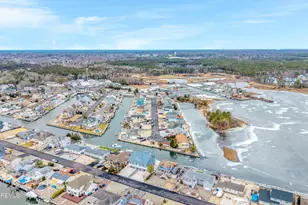 1828 Cable Dr, Toms River Township, NJ 08753 - Photo 5