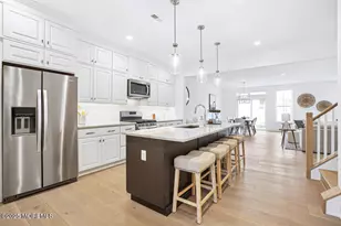 55 Mustang Dr, Manalapan Township, NJ 07726 - Photo 9