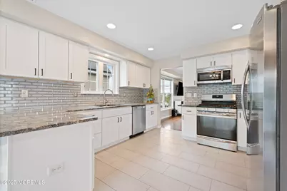 36 Main Street, Port Monmouth, NJ 07758 - Photo 11