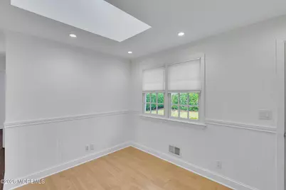 1135 Lawrence Avenue, Point Pleasant, NJ 08742 - Photo 9