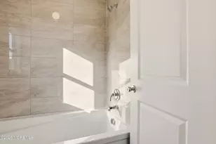 18 Yehuda Wy, Lakewood, NJ 08701 - Photo 31