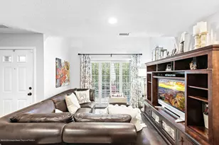 49 Richmond Ct, Tinton Falls, NJ 07712 - Photo 3