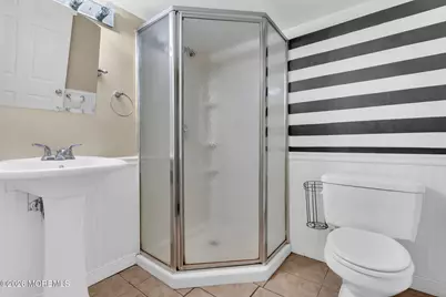 916 Beachwood Boulevard, Beachwood, NJ 08722 - Photo 19