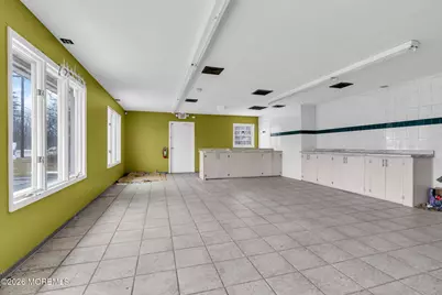 320 State Route 33, Manalapan Township, NJ 07726 - Photo 7