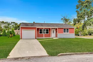 44 Chancellor Ct, Toms River Township, NJ 08757 - Photo 1