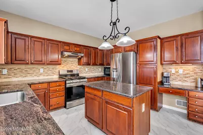 101 Rosemont Drive, Morganville, NJ 07751 - Photo 23