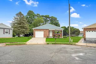 18 Morongo Ct, Toms River Township, NJ 08757 - Photo 3