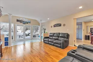 536 Deer Creek Ct, Jackson, NJ 08527 - Photo 3