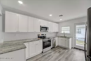 7 Frederiksted St, Toms River Township, NJ 08757 - Photo 9