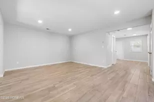 15 Twain Ct, Freehold, NJ 07728 - Photo 11