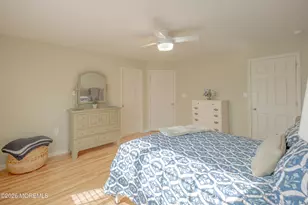 221 Chickadee Ct, Freehold, NJ 07728 - Photo 11