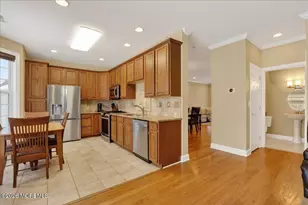 258 Shinnecock Dr, Manalapan Township, NJ 07726 - Photo 11