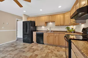 69 William and Mary Square, Freehold, NJ 07728 - Photo 11