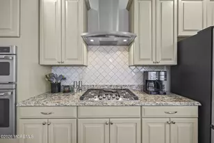 5 Traditions Pl, Monroe Township, NJ 08831 - Photo 17