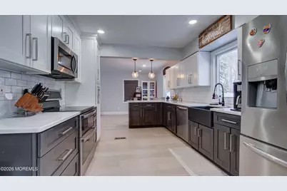 23 Livingston Lane, Manalapan Township, NJ 07726 - Photo 13