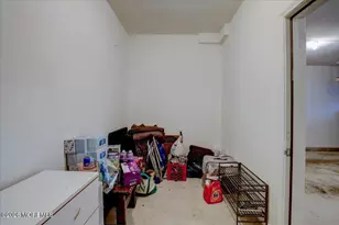 215 Bloomsbury Dr, Morganville, NJ 07751 - Photo 29