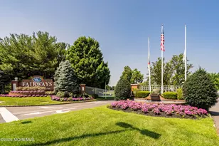 23 Pine Hollow Ln, Lakewood, NJ 08701 - Photo 25