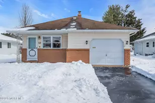 62 Scarborough Pl, Toms River Township, NJ 08757 - Photo 1