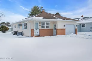 62 Scarborough Pl, Toms River Township, NJ 08757 - Photo 3