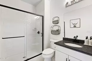 28 Larkspur Ln, Manalapan Township, NJ 07726 - Photo 35