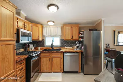 107 West Avenue, Toms River Township, NJ 08757 - Photo 9