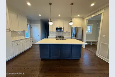 67 W Sunset Avenue, Red Bank, NJ 07701 - Photo 11