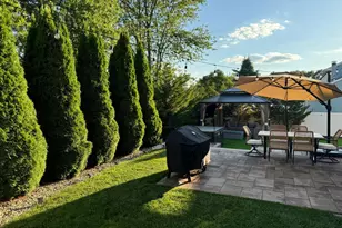 40 Pinyon St, Howell Township, NJ 07731 - Photo 5