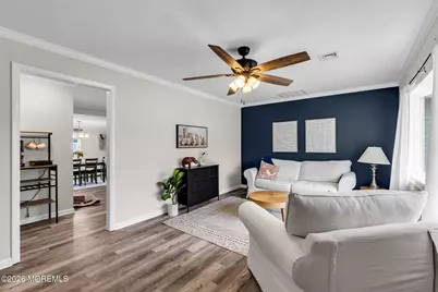 201 Summit Avenue, Belford, NJ 07718 - Photo 5