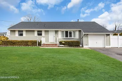 201 Summit Avenue, Belford, NJ 07718 - Photo 1