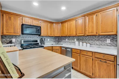 40 Kingston, North Brunswick Township, NJ 08902 - Photo 13