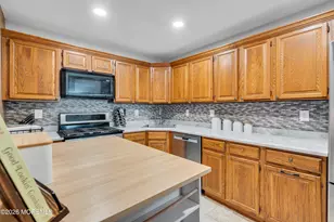 40 Kingston Run, North Brunswick Township, NJ 08902 - Photo 13