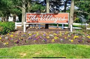 93 Halls Croft Rd, Freehold, NJ 07728 - Photo 19