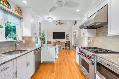 67 N Farragut Avenue, Manasquan, NJ 08736 - Photo 29