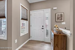 24 Smock Ct, Manalapan Township, NJ 07726 - Photo 5