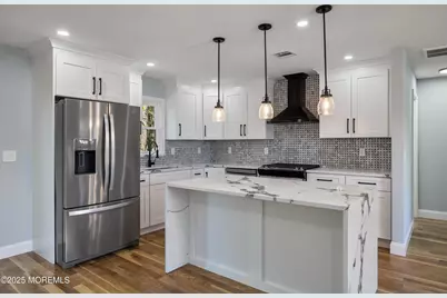 18 Bolingbroke Drive, Toms River Township, NJ 08757 - Photo 9