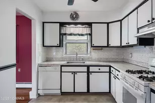 1074 Edgebrook Dr S, Toms River Township, NJ 08757 - Photo 11