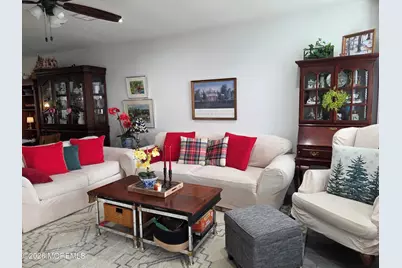 62 Horseshoe Court, Tinton Falls, NJ 07753 - Photo 3