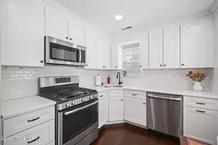 237 Century Way, Manalapan Township, NJ 07726 - Photo 13