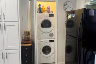 52 Monique Cir, Hazlet Township, NJ 07730 - Photo 5