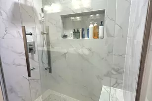 21 Wisteria Ct, Monroe Township, NJ 08831 - Photo 11