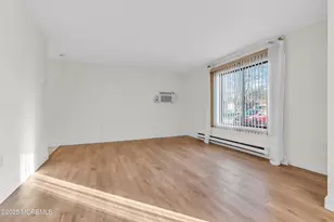 218 Medford Ct, Manalapan Township, NJ 07726 - Photo 11