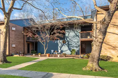 218 Medford Court #A, Manalapan Township, NJ 07726 - Photo 5