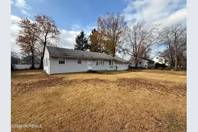 574 Hopping Road, Belford, NJ 07718 - Photo 3