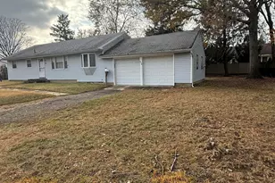 574 Hopping Rd, Belford, NJ 07718 - Photo 3