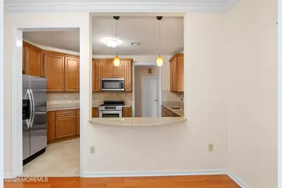 424 Regency Place #424, Woodbridge Township, NJ 07095 - Photo 9