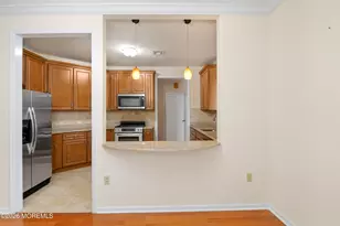 424 Regency Pl, Woodbridge Township, NJ 07095 - Photo 9