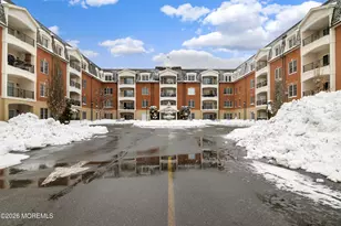 424 Regency Pl, Woodbridge Township, NJ 07095 - Photo 1