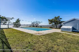 100 Seaview Ave, Monmouth Beach, NJ 07750 - Photo 23